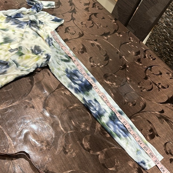 Sarah Hann Iris Mesh Dress
Anthropologie
I - Picture 9 of 10